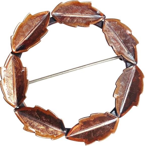 Vintage Signed Copper Bell Mid Century Leaf Wreath Brooch 1950s Round Pin USA - Picture 1 of 8